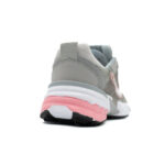 کتونی نایک V2K طوسی صورتی زنانه