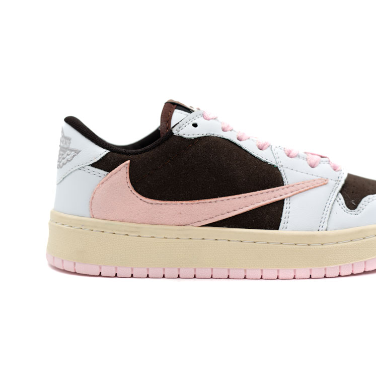 کتونی نایک ترویس سفید قهوه ای دخترانه