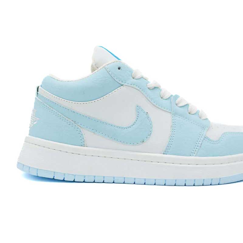 کتونی جردن 1 سفید آبی آسمانی زنانه