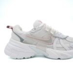 نایک V2K سفید صورتی دخترانه