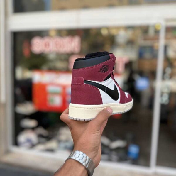 ایرجردن 1 زرشکی سفید