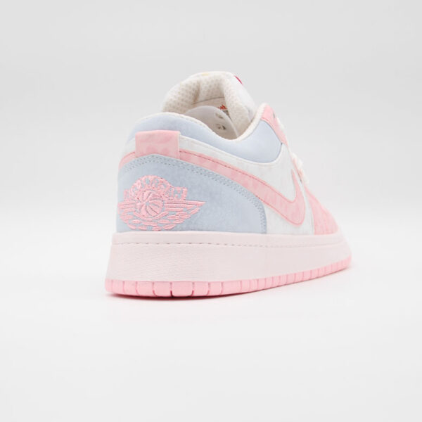 کتونی جردن 1 صورتی بنفش زنانه