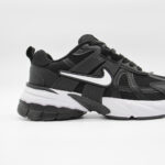 کفش اسپرت نایک V2K مشکی سفید